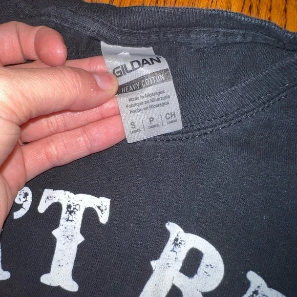 Boutique shirt - Picture 2 of 2